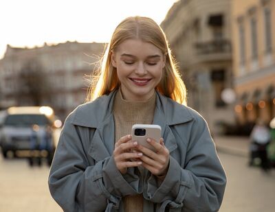«Постоянно проверяю соцсети и ничего не помню без Google». Как нас изменила цифровая эпоха