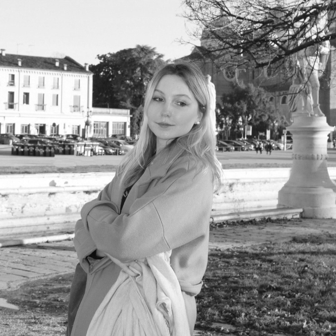 Ксения Шестакова